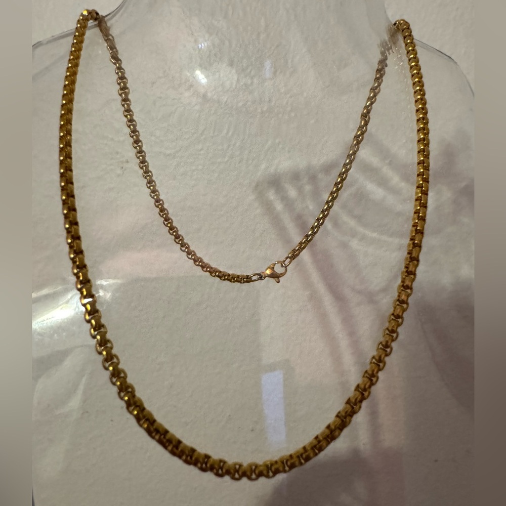 Ellie Vail Gold Chain Necklace